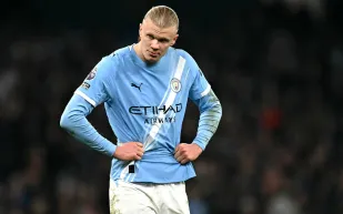 مانشستر سيتي يستعيد إيرلينغ هالاند قبل معركة الملكي.. تطورات طبية مثيرة