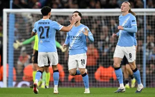 التشكيلات المتوقعة لقمة مانشستر سيتي وأرسنال.. مفاجآت في حراسة المرمى!