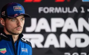 بعد التلميح باعتزاله.. كم تبلغ ثروة ماكس فيرستابين؟