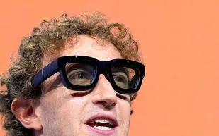 نظارات ميتا الذكية تحت المجهر: الخصوصية في خطر (فيديو)