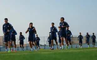 مفاجآت في التشكيلة المتوقعة لنادي النصر.. كيف يخطط "العالمي" لإسقاط الخليج؟