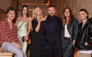 ديفيد بيكهام وتحدي "تيك توك" الجديد.. كواليس ليلة تألق فيكتوريا في أسبوع الموضة (فيديو)