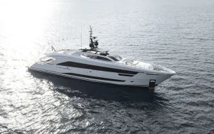 تصميم انسيابي وفخم.. صور جديدة ليخت Ximena قبل عرضه العالمي