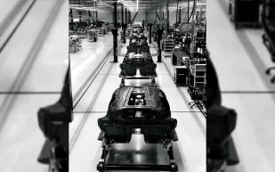 بعد 6 سنوات انتظار.. Koenigsegg تبدأ تصنيع أقوى سيارة عائلية