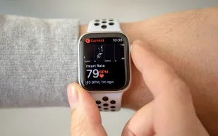 تحديثات watchOS 10: كيف تخصّص ساعة آبل لتناسب أسلوب حياتك؟