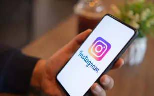 أدوات ذكية لحماية الأبناء: إطلاق خاصية الإشراف الأبوي على إنستغرام في المملكة