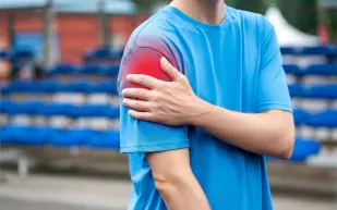 تمزق العضلات: كيف تتعافى وتعود أقوى؟