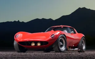 سيارة أمريكية نادرة تُباع بـ520 ألف دولار… صُنعت لإرعاب فيراري (فيديو)