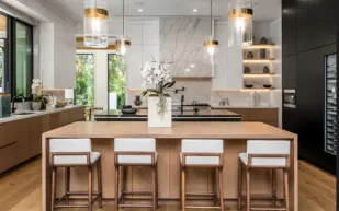 لماذا قرر مايكل بي جوردان بيع قصره بعد عام واحد فقط؟