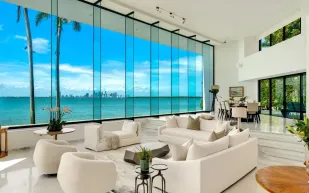 قصر فيلم "Scarface" الشهير للبيع بسعر قياسي 