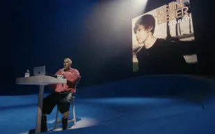 رحلة جاستن بيبر من يوتيوب إلى العالمية تتصدر المشهد في "Coachella" (فيديو)