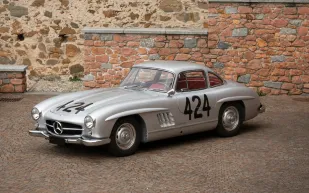 تحفة مرسيدس الكلاسيكية 300 SL Gullwing تبحث عن مالك جديد في موناكو