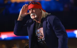 رحلة هالك هوجان الأخيرة: وثائقي يكشف أسرار أسطورة المصارعة قبل رحيله (فيديو)