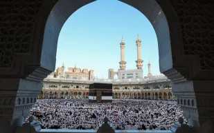 المملكة تحظر دخول مكة على غير الحجاج استعدادًا لموسم 2026