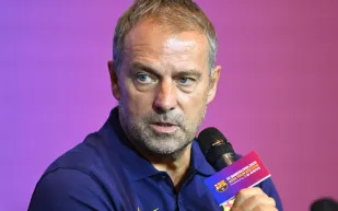 قبل انطلاق الميركاتو.. فليك يكشف خطط برشلونة لبناء فريق الأحلام