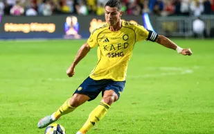 عودة الأسطورة.. رونالدو يقود "العالمي" أمام النجمة (فيديو)