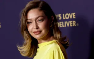 برادلي كوبر يفاجئ جيجي حديد في عيد ميلادها الـ31 بهدية ضخمة