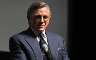 بعد عقدين من تجسيده لجيمس بوند.. كم تبلغ ثروة دانيال كريغ؟