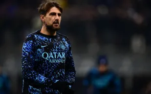 مفاجأة مدوية داخل الهلال.. شرط جزائي ضخم يمنع إدارة النادي من إقالة إنزاغي