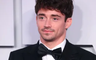 سائق سباقات فورمولا 1 شارل لوكلير يروي لحظة عرض زواج أربكته تمامًا