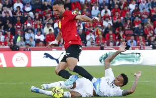 فرصة ثمينة لبرشلونة.. مايوركا يهزم ريال مدريد في مفاجأة مدوية بالليغا (فيديو)