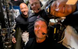 ناسا تكشف صورًا وبيانات غير مسبوقة لمهمة "آرتميس 2" حول القمر (فيديو)