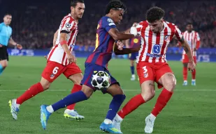 أتلتيكو مدريد يرد على اتهامات برشلونة بشأن أرضية ملعب "ميتروبوليتانو"