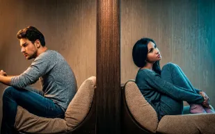 إدارة المساحة الشخصية في العلاقة: التوازن قبل الحب