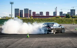 أداء السيارة تحت الضغط.. كيف يتغيّر السلوك وتُختبر القدرة