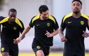 مباريات اليوم الثلاثاء.. هل يصنع ليفربول وبرشلونة  "الريمونتادا"؟