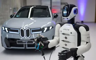 تتخذ قرارتها بنفسها.. "بي إم دبليو" تستعين بروبوتات AEON داخل مصانعها