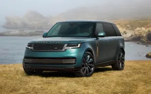 جاكوار لاند روفر تستدعي 170 ألف سيارة هجينة بسبب خلل تقني خطير!