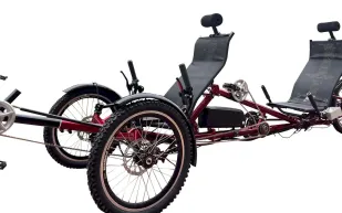 شركة Cozy Trikes تكشف عن دراجة كهربائية ثلاثية المقاعد لرحلات مزدوجة