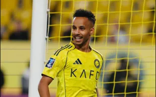 صراع مبكر في روشن.. الاتحاد يستهدف مهاجم النصر بعرض رسمي
