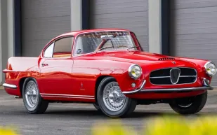 واحدة من أربع فقط في العالم: جاكوار XK140 غيا تعود للمزاد بعد رحلة بين النجوم