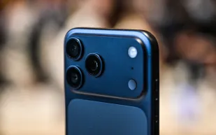 مفاجأة لعشاق آبل.. تسريبات جديدة حول تصميم iPhone 18 Pro