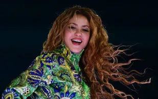 شاكيرا تصنع التاريخ في البرازيل بحفل مهيب (فيديو)