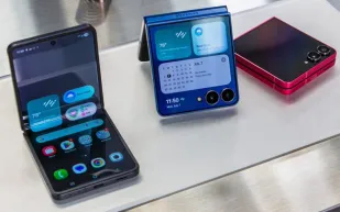 سامسونج Galaxy Z Flip 8 يعالج أبرز عيوب الشاشة القابلة للطي