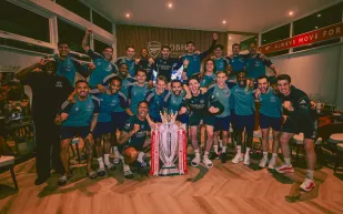 بعد فوزه بلقب الدوري الإنجليزي 2026.. كم تبلغ مكافأة آرسنال؟