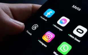 وسم جديد على إنستغرام.. كيف يكشف الحسابات المنتجة للمحتوى الاصطناعي؟