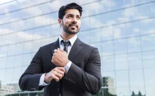 كيف يحكم الآخرون عليك من شكلك قبل حديثك في عالم الأعمال؟