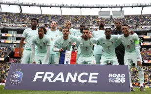 فرنسا تحطم الرقم القياسي لأكثر تشكيلة قيمة في تاريخ كأس العالم.. فكم بلغت قيمتها؟