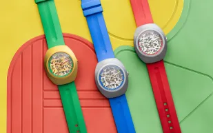 Rado تكسو DiaStar التاريخية بثلاثية من الألوان الجريئة