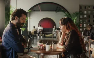 بعد عرضه العالمي الأول بجدة.. فيلم "مسألة حياة أو موت" يجمع صناع السينما في الرياض (فيديو)