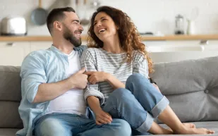 كيف تنقذ زواجك من فخ الروتين؟ خطوات بسيطة لإحياء الحب