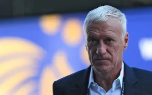 بعد دخوله التاريخ من بوابة فرنسا.. من هو ديديه ديشامب؟