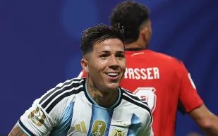 من هو إينزو فيرنانديز صاحب الهدف 3000 في تاريخ كأس العالم؟ 
