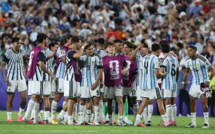 موعد مباراة إنجلترا والأرجنتين اليوم في نصف نهائي كأس العالم 2026