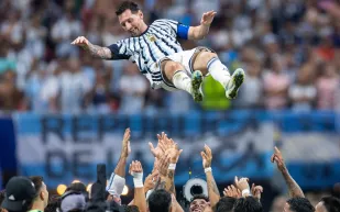 ليونيل ميسي في الصدارة.. أعلى 5 لاعبين أجرًا في نصف نهائي كأس العالم 2026