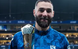 بعد أزمته الأخيرة مع الهلال.. ماذا سيفعل "الزعيم" مع كريم بنزيما؟